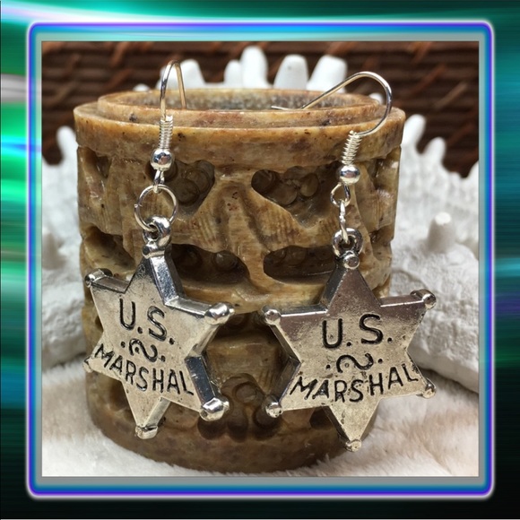 U.S. Marshal Earrings - Picture 3 of 9